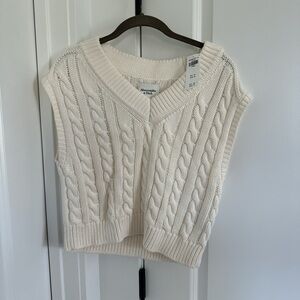 Abercrombie sweater vest NWT